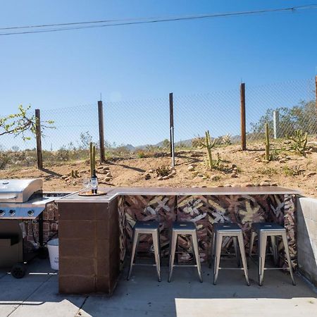 Willa Hot Tub, Games, King Bed, Fire Pit, Bbq Grill, Minutes From National Park And Views Joshua Tree Zewnętrze zdjęcie