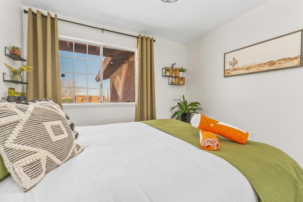 Willa Hot Tub, Games, King Bed, Fire Pit, Bbq Grill, Minutes From National Park And Views Joshua Tree Zewnętrze zdjęcie