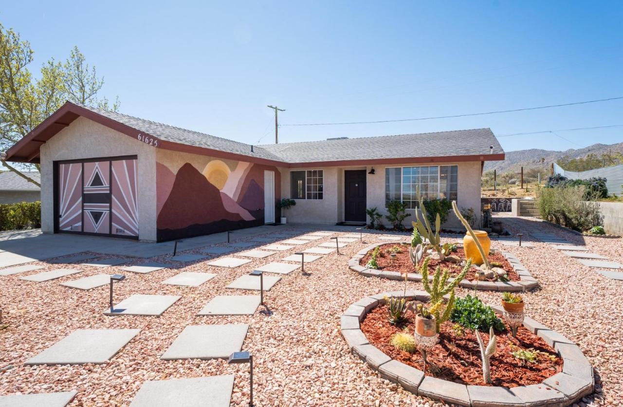 Willa Hot Tub, Games, King Bed, Fire Pit, Bbq Grill, Minutes From National Park And Views Joshua Tree Zewnętrze zdjęcie